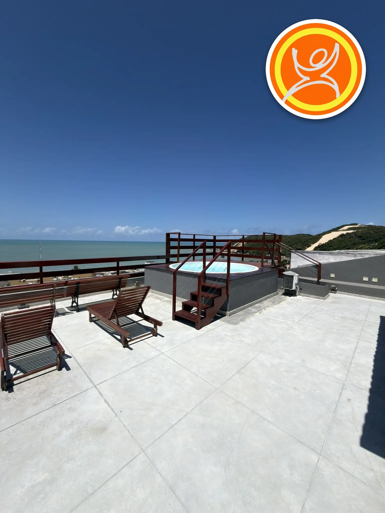 The house terrace with the Carnatal logo